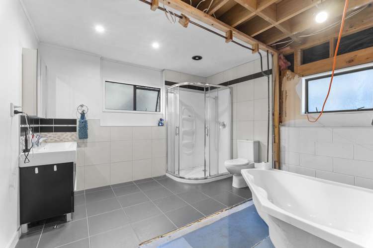 152a Parklands Avenue Bell Block_21