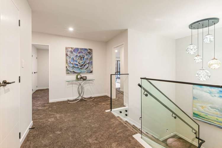 24 Ridgehill Rise Flat Bush_11