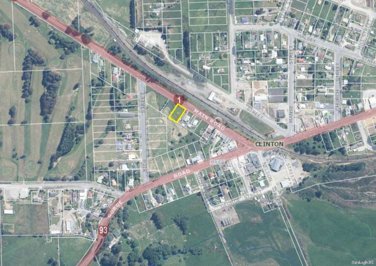 17 Main Road Clinton and Surrounds_6