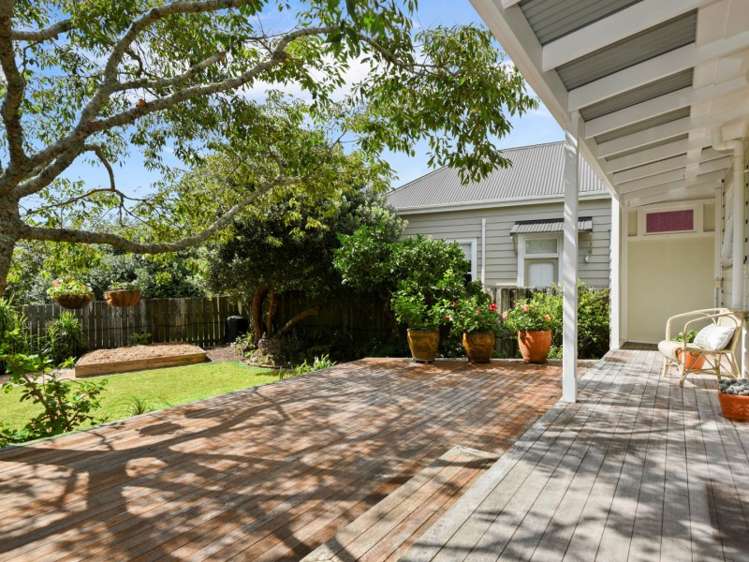 111 Queen Street Northcote Point_9