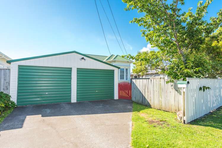 9 Holyoake Street Wanganui East_19