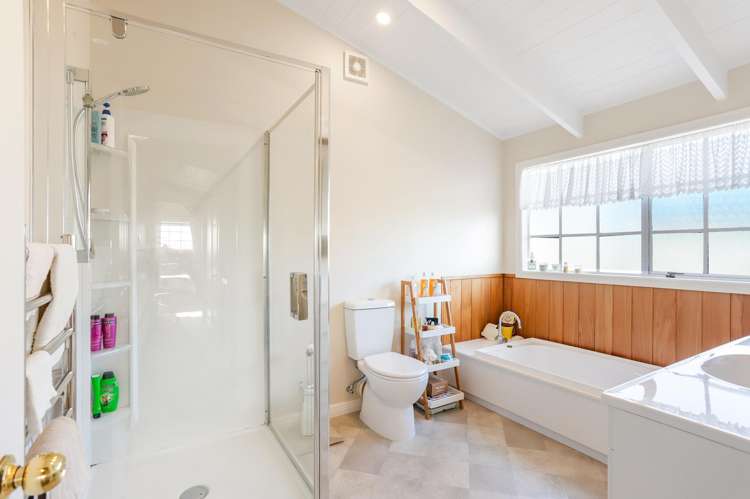 54 Evans Road Glen Eden_15