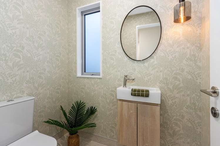 5 Lorenzos Lane Halswell_13