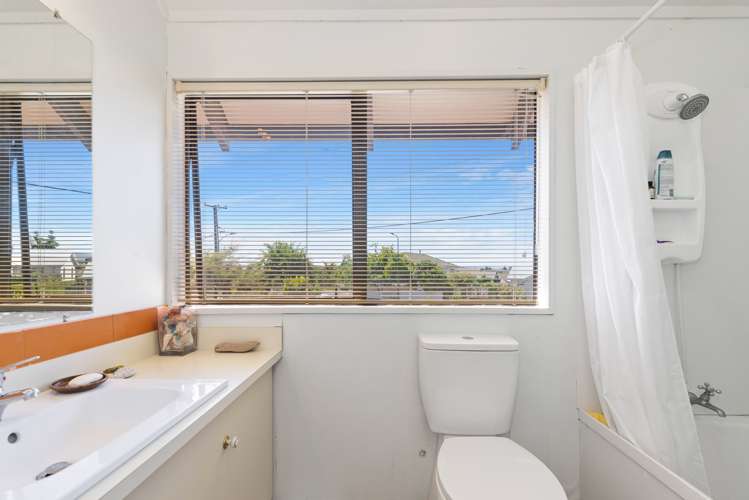 49 Blackmore Drive Owhata_8