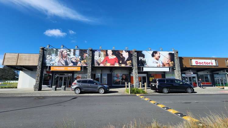 Shop B8/1 John Goulter Drive Auckland Airport_5