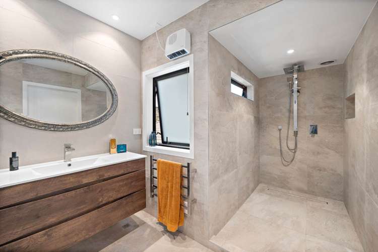 2 Sunvista Avenue Oteha_12