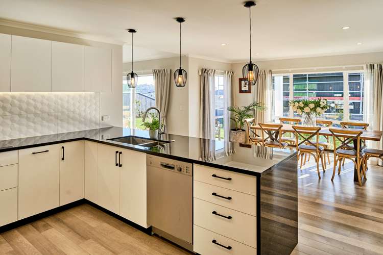 28 Margaret Shields Avenue Aotea_2