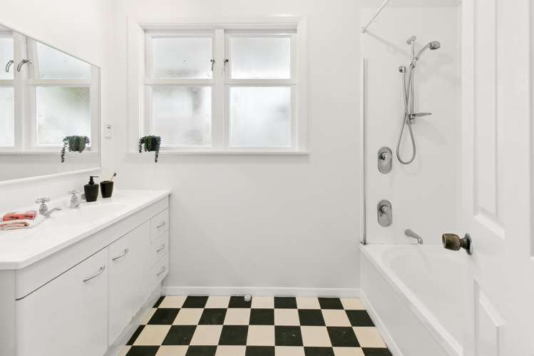 60 Elmslie Road Pinehaven_12