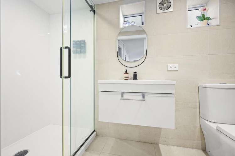 73 Bradbury Road Botany Downs_23