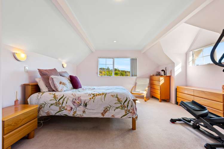 27 Woodfern Crescent Titirangi_7