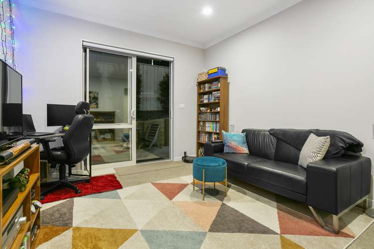 23 Blacks Road Greenhithe_17