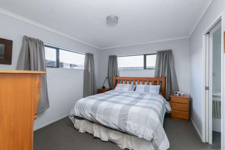 300A Park Road South Akina_6