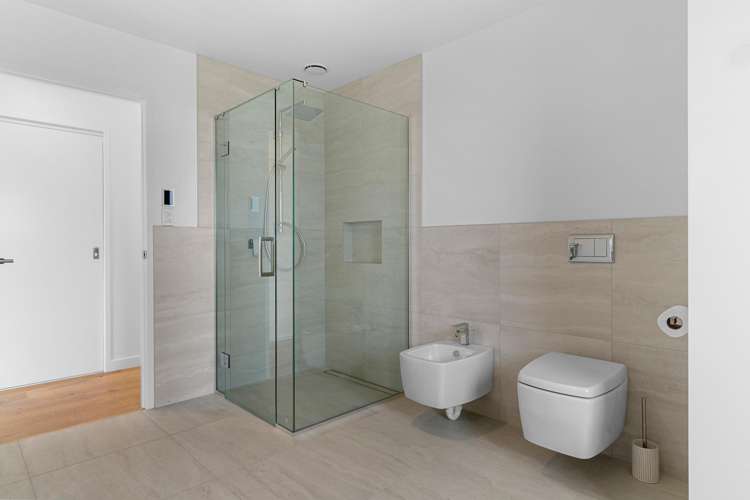 24 Waterman Drive Langs Beach_19