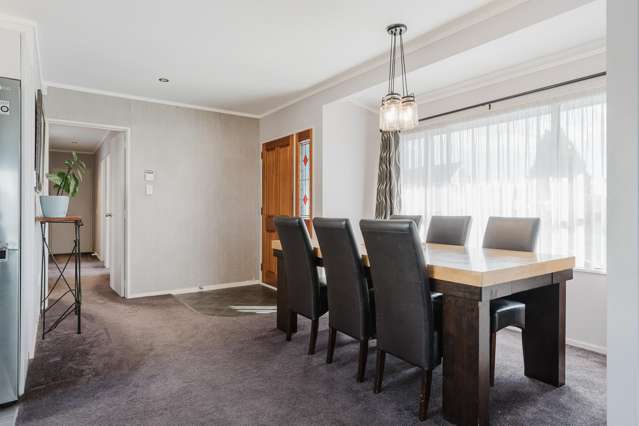 25 Kentucky Crescent Nawton_2