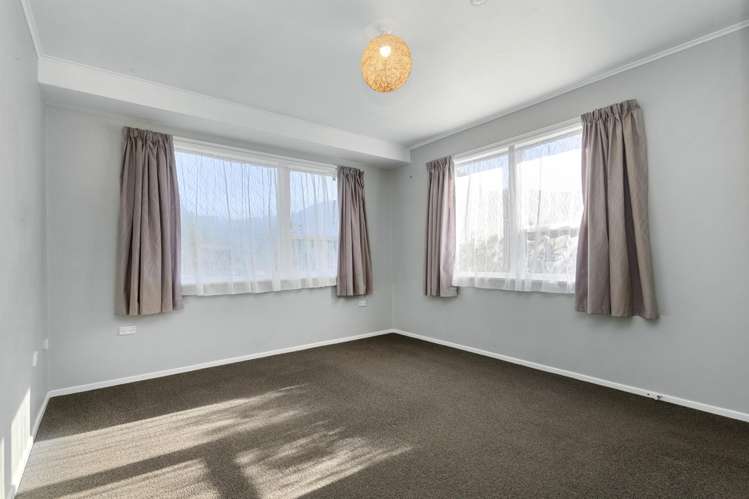 26 Momona Street Wainuiomata_10