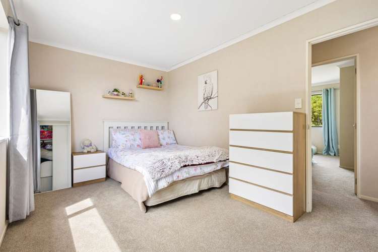 6 Ashkirk Place Wattle Downs_14