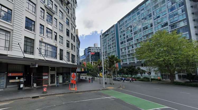 Level 4B/1-5 Anzac Avenue City Centre_1