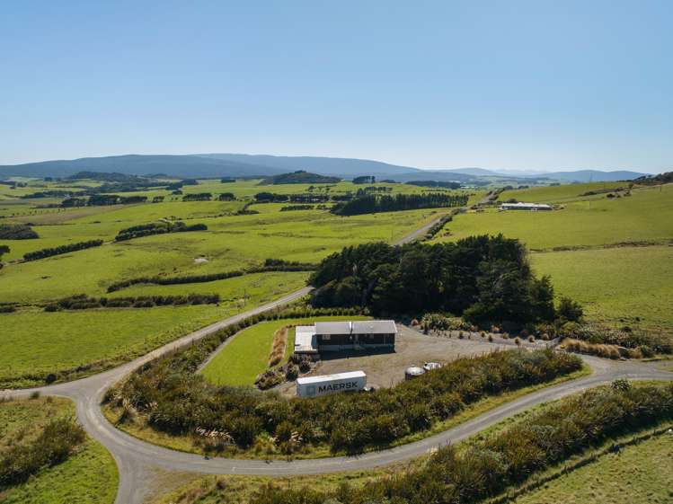 77 Tihaka Beach Road Riverton & Surrounds_39