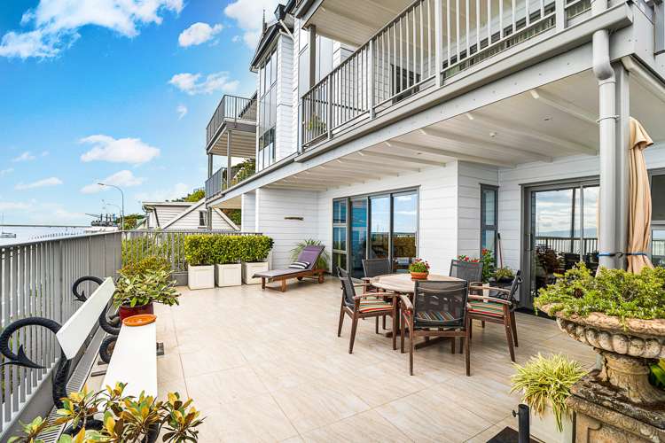 1/371 Wakefield Quay Stepneyville_12