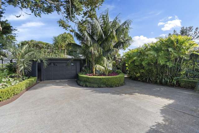Sub-tropical private oasis