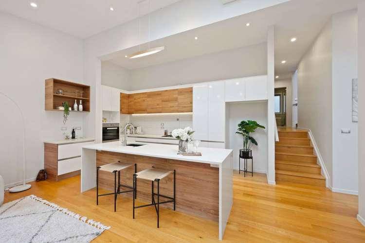 25c Marina Road Torbay_5