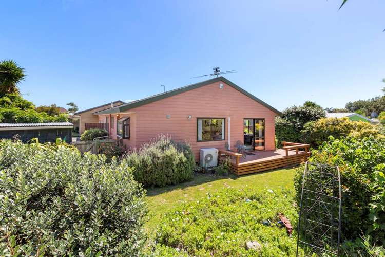 2/149 Carnoustie Drive Wattle Downs_11