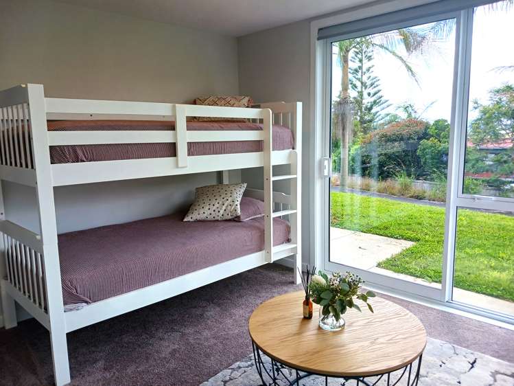 2 Sunset Heights Cable Bay_28