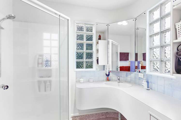 24c The Esplanade Westshore_11