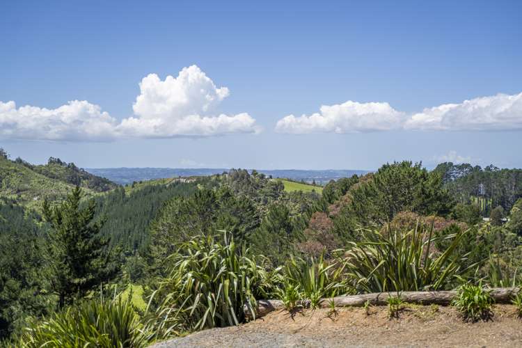 62 Caton Road Waitakere_10