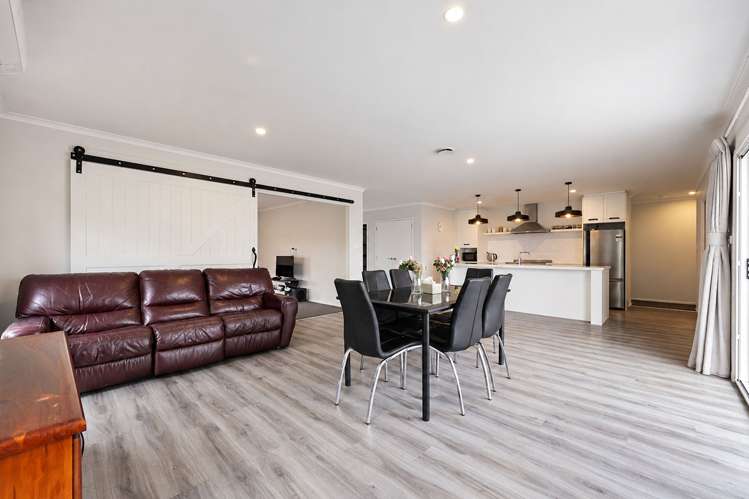 93 Puhirake Crescent Pyes Pa_5