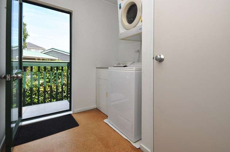 45a Amberley Avenue Te Atatu South_14