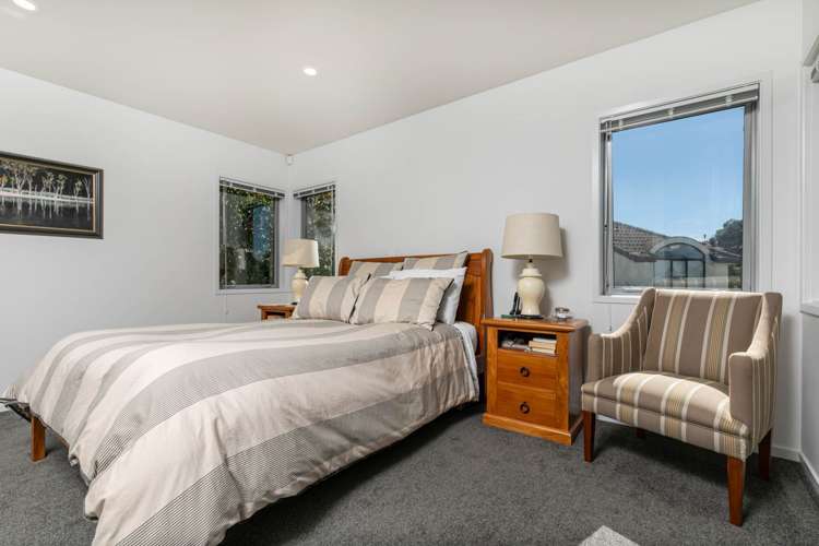 2/30 Bevyn Street Castor Bay_14