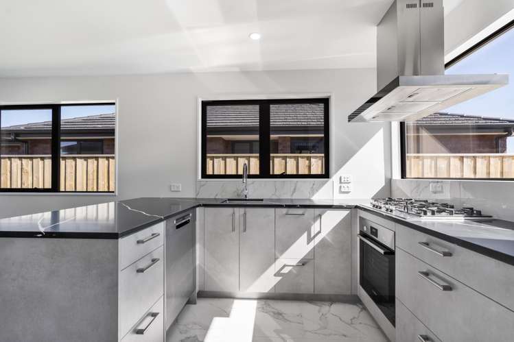 47 Stackwood Avenue_4