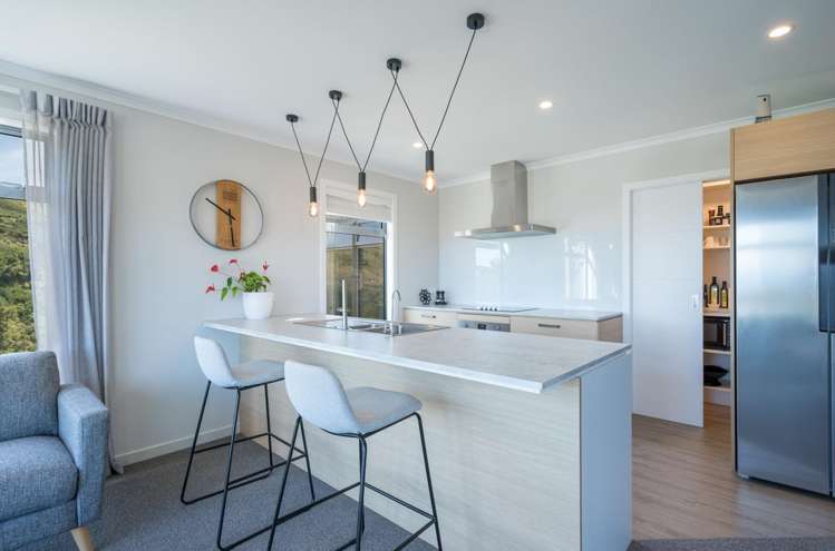 22 Hill Tops Way Stoke_6