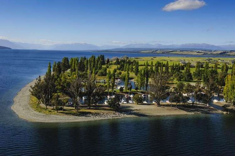 Half the price, not as crazy: Lakeside hotspot has no wish to be next Queenstown