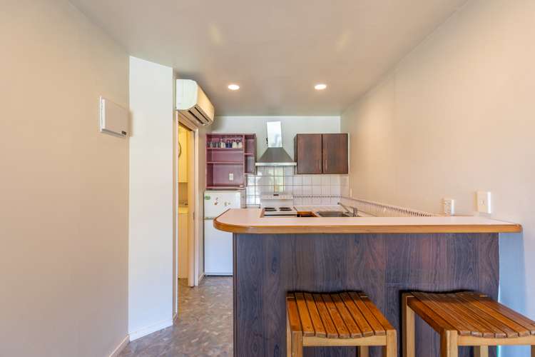 3/43 Goldridge Way Queenstown_6