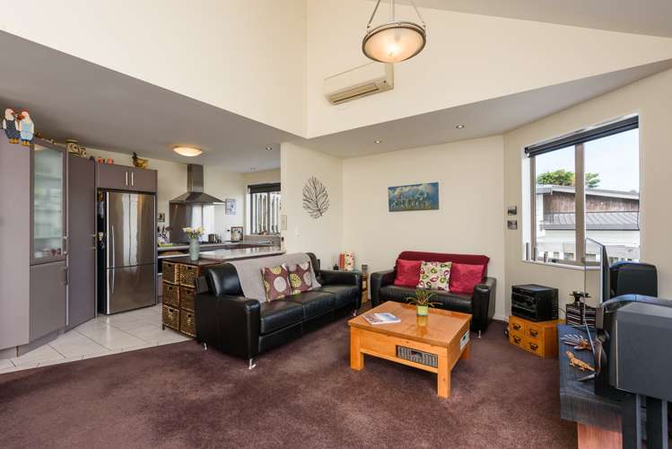 21b Pelorous Street Paparangi_8