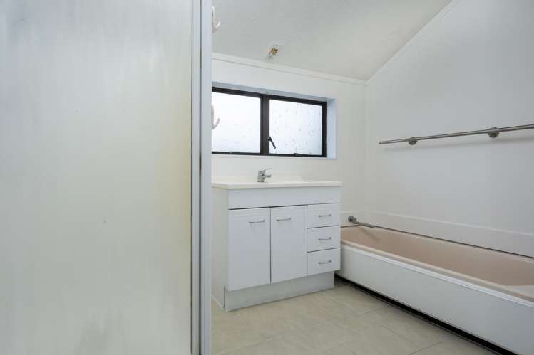 2/189 Onewa Road Birkenhead_9