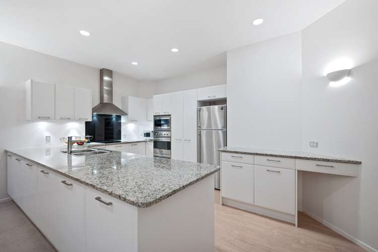 28 Rosemary Avenue Forrest Hill_6