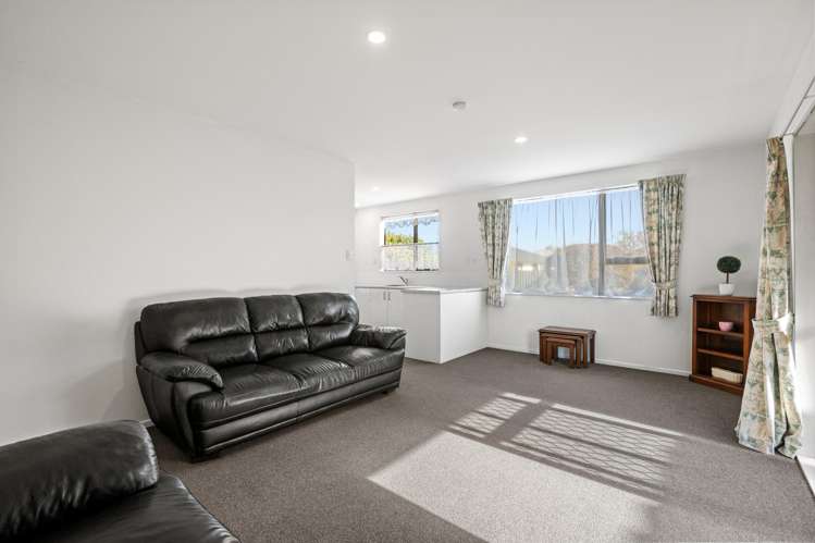 2/20 Kirsten Place Parklands_5