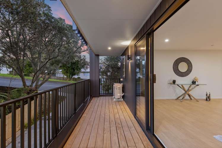11 Fitzherbert Avenue West Harbour_19
