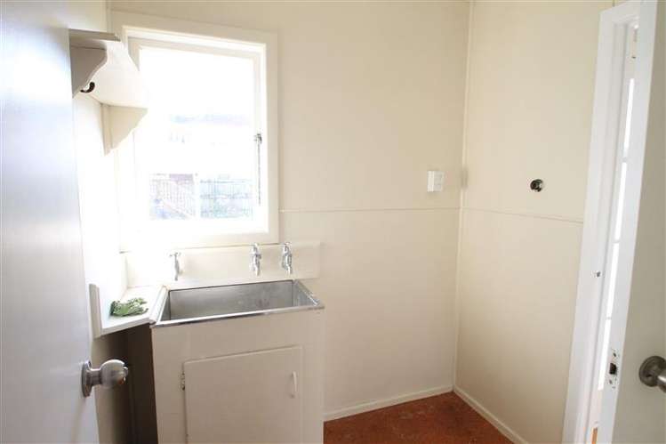 13 Beach Road Te Atatu Peninsula_6