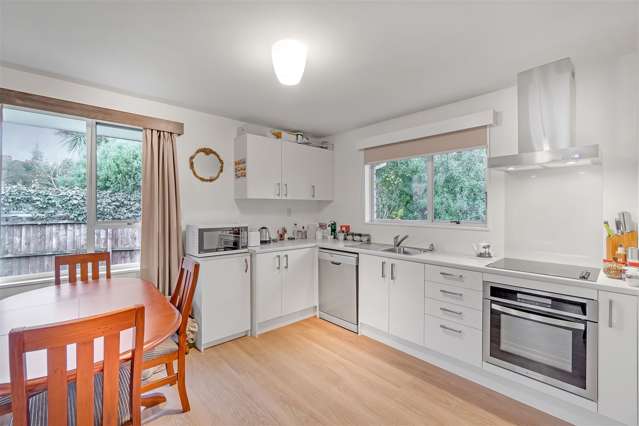 1/40A Prestons Road Redwood_1