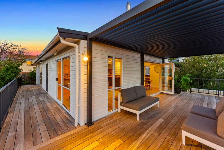 2/39 Kia Ora Road Beach Haven_12