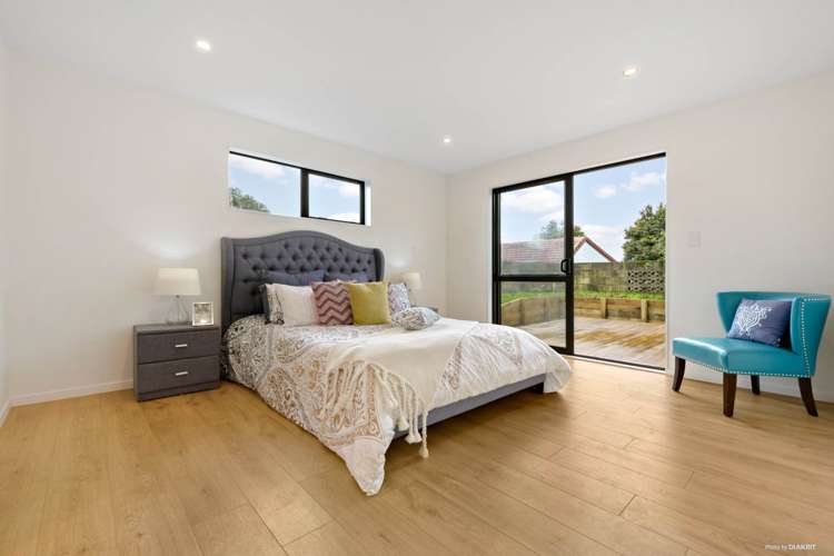 15 Diorella Drive Clover Park_6