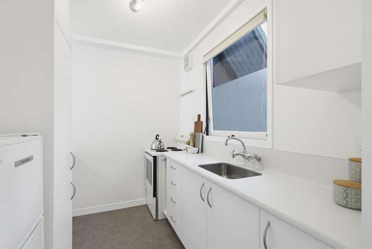12/46 Hiropi Street Newtown_3