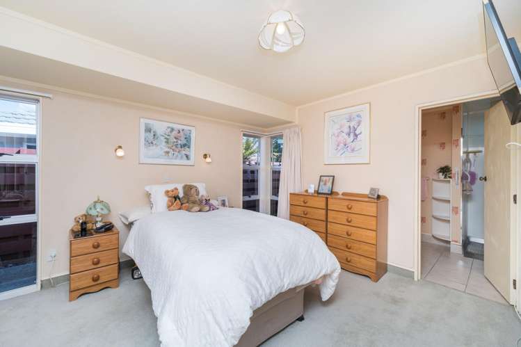 54 Pencarrow Street Highbury_33