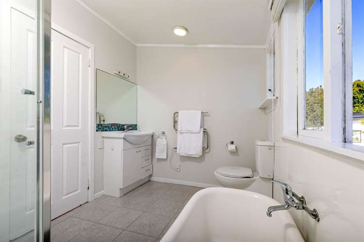 47 Newington Road Henderson_15