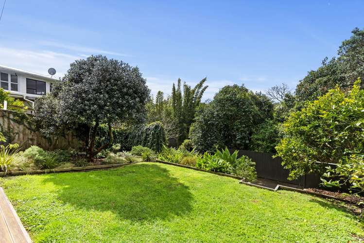 25 Crocombe Crescent Beach Haven_13