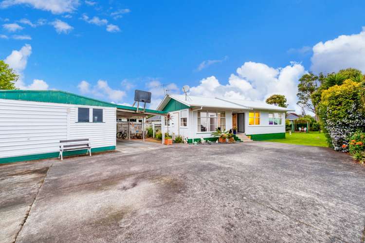29 Clinton Avenue Te Atatu Peninsula_16